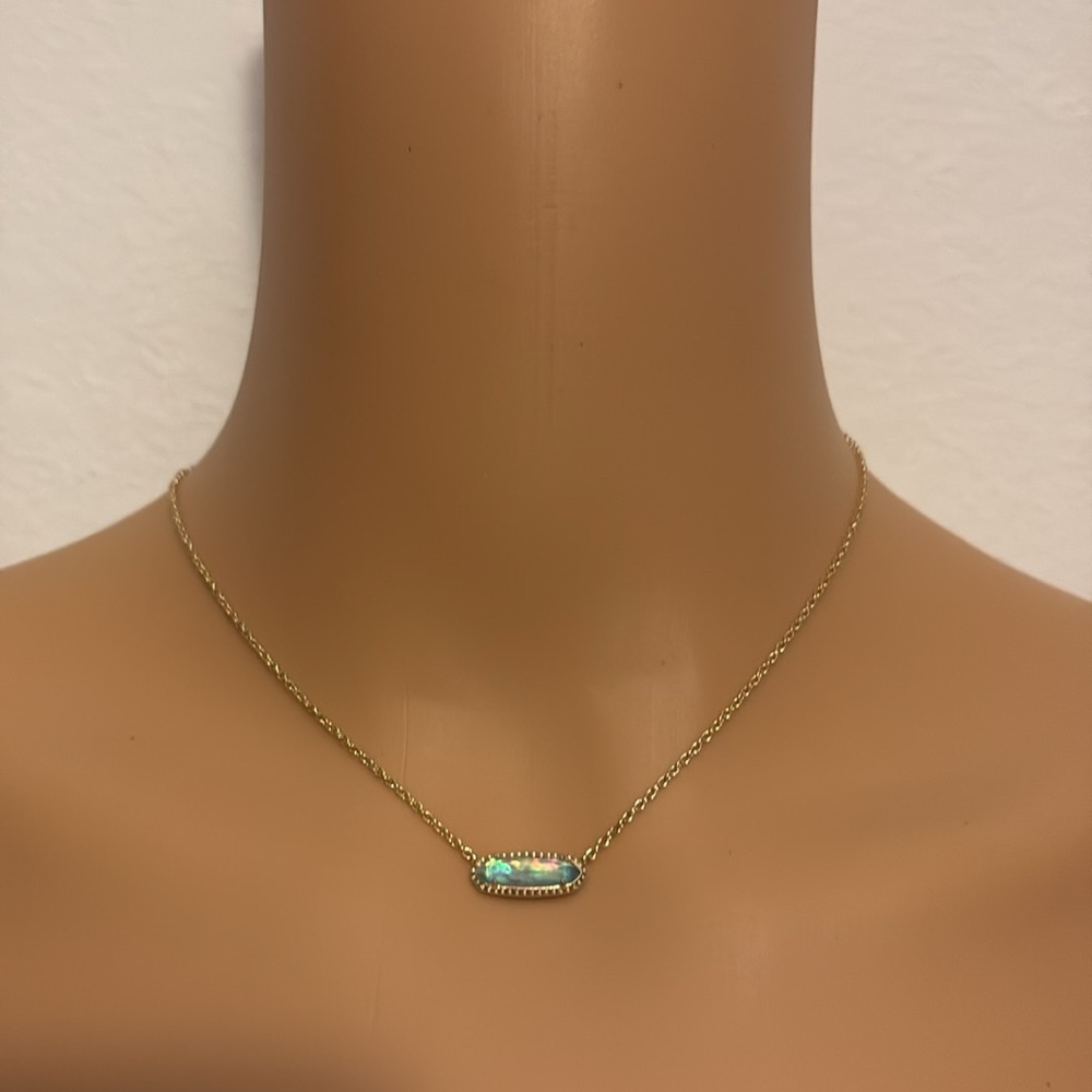 Kendra Scott Iridescent Petite Eva necklace in Gold New - Picture 4 of 7
